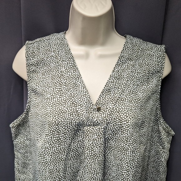 Liz Claiborne Chiffon Sleeveless V Neck Top Sz L - Picture 3 of 11